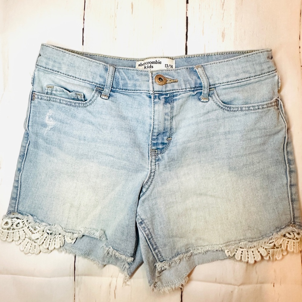 Girl Abercrombie kids shorts size 13/14